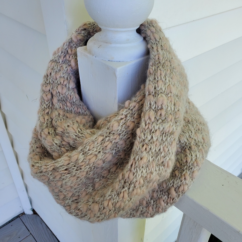 🆕️ NWOT infinity scarf